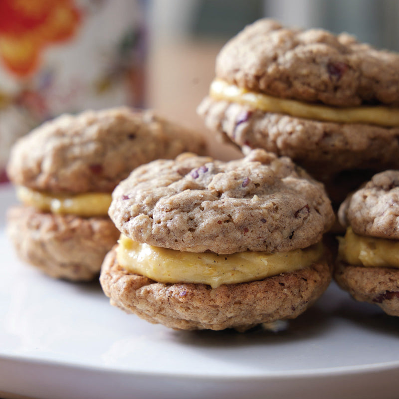 Oatmeal Cookie Sandwich with Pumpkin Cream