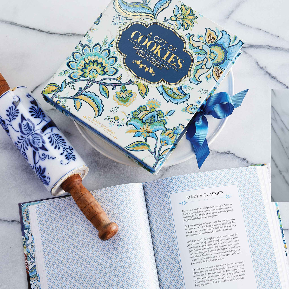 A Gift of Cookies: Recipes to Share with Family and Friends, Interior Title Sections Detail