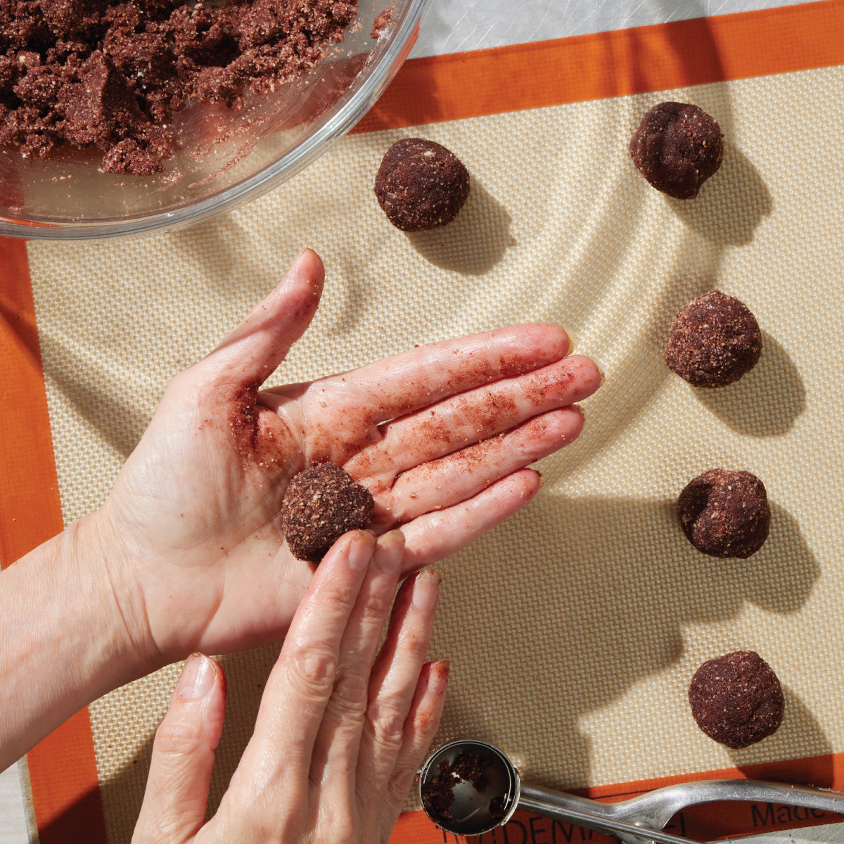 Chocolate Amaretti Cookie